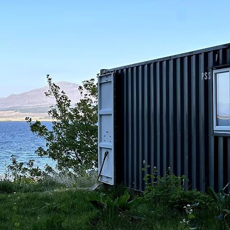 Corry Lodge Estate - Sheperds Huts Or Container Stays With Sea View ברודפורד מראה חיצוני תמונה
